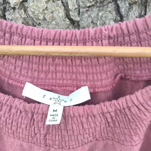 ⬇️ Price Drop!⬇️Fever Blouse in size M - Picture 4 of 4